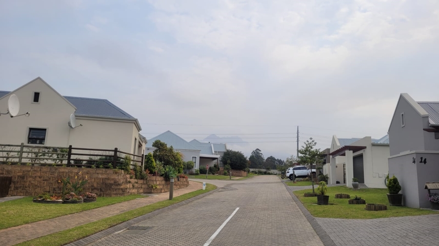 2 Bedroom Property for Sale in Kraaibosch Western Cape